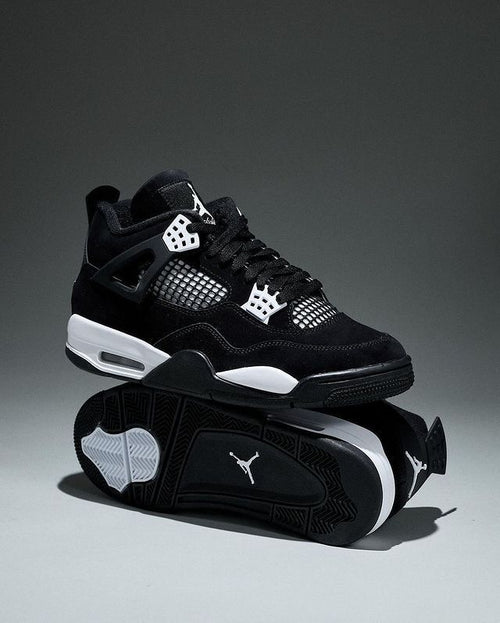 Air Jordan 4 “White Thunder”