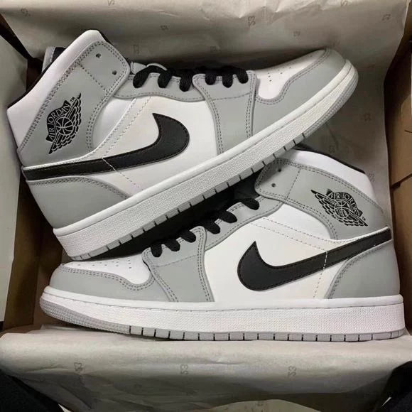 Nike Air Jordan 1 Retro - "Light Smoke Grey
