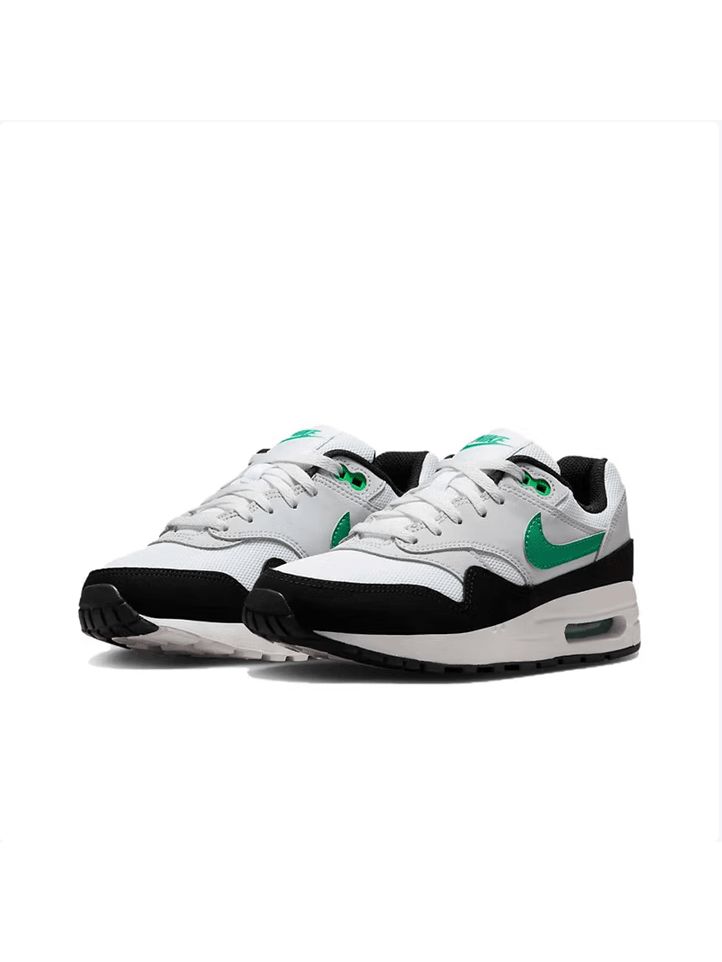 Nike MAX 1 SE (GS) Women Cushioned Casual Sneakers, Running Shoes, Model DZ3307-104